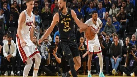 篮球盛宴：NBA精华对决，必看信心之战，攻略详尽！