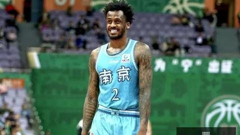 乔帅倾情祝福：中国男篮加油，塞尔维亚兄弟全力支持